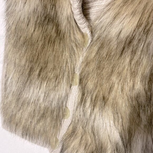 Ann Taylor Faux Fur Cream Knit Merino Wool Modal Cashmere Blend Knit Vest XS - Picture 9 of 11